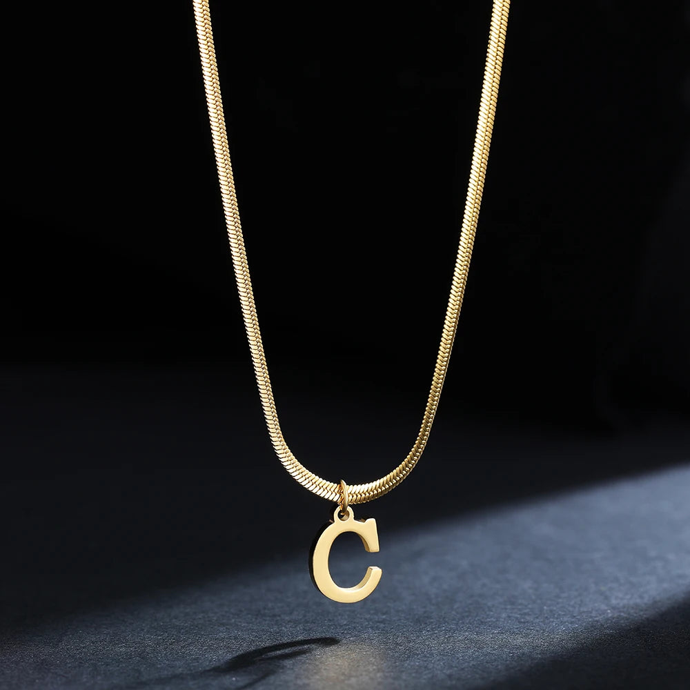 Colar com Inicial Banhado em Ouro 18k