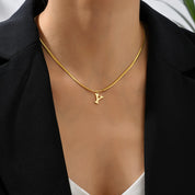 Colar com Inicial Banhado em Ouro 18k