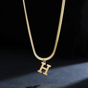 Colar com Inicial Banhado em Ouro 18k
