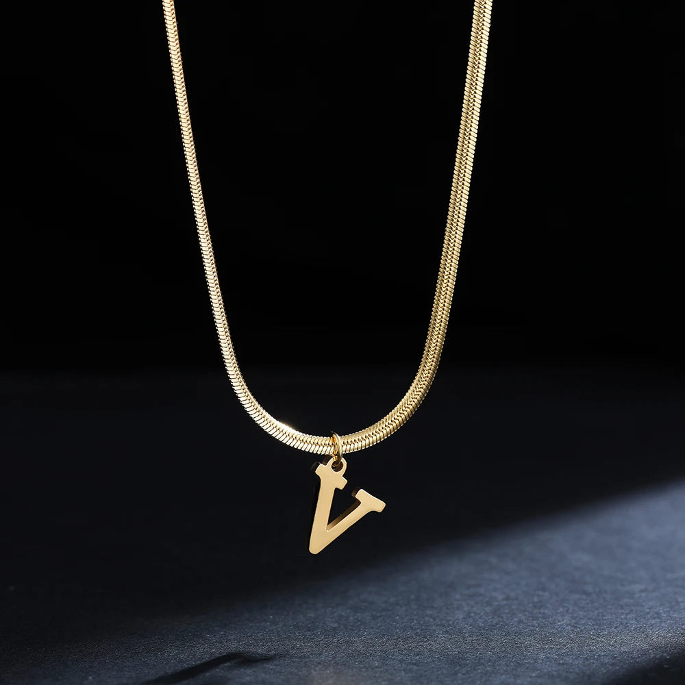 Colar com Inicial Banhado em Ouro 18k