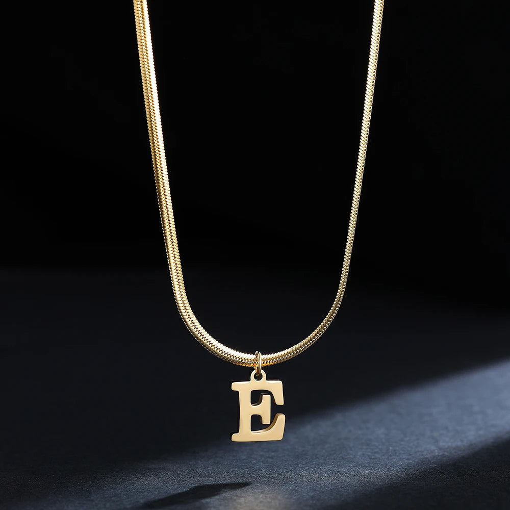 Colar com Inicial Banhado em Ouro 18k