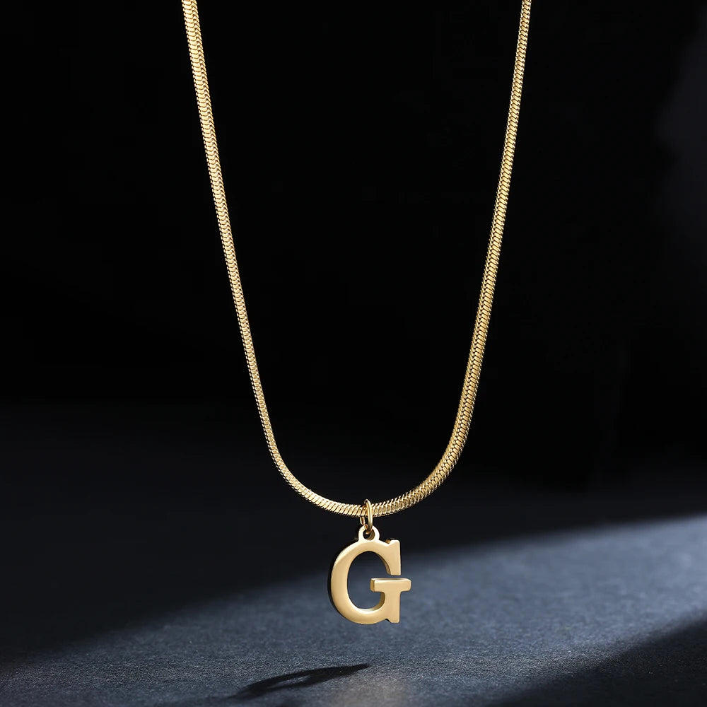 Colar com Inicial Banhado em Ouro 18k