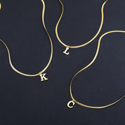 Colar com Inicial Banhado em Ouro 18k